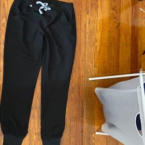 figs scrub jogger pants
